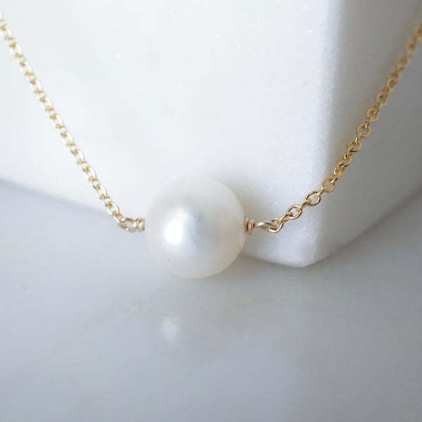 Round Pearl Necklace - Simple Pearl Chain Necklace - Pearl Floating Ne ...